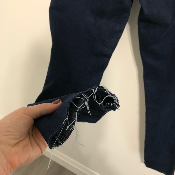 Raw Hem Levi’s 711 Skinny Jeans - Picture 10 of 10